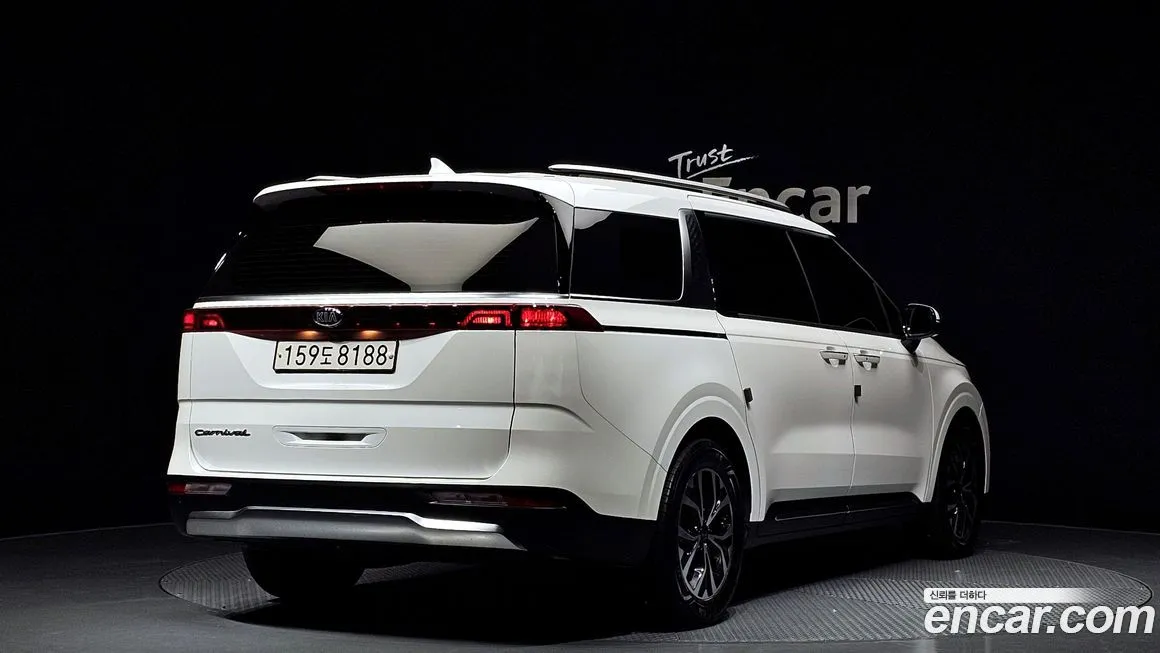 Kia Carnival — фото 2