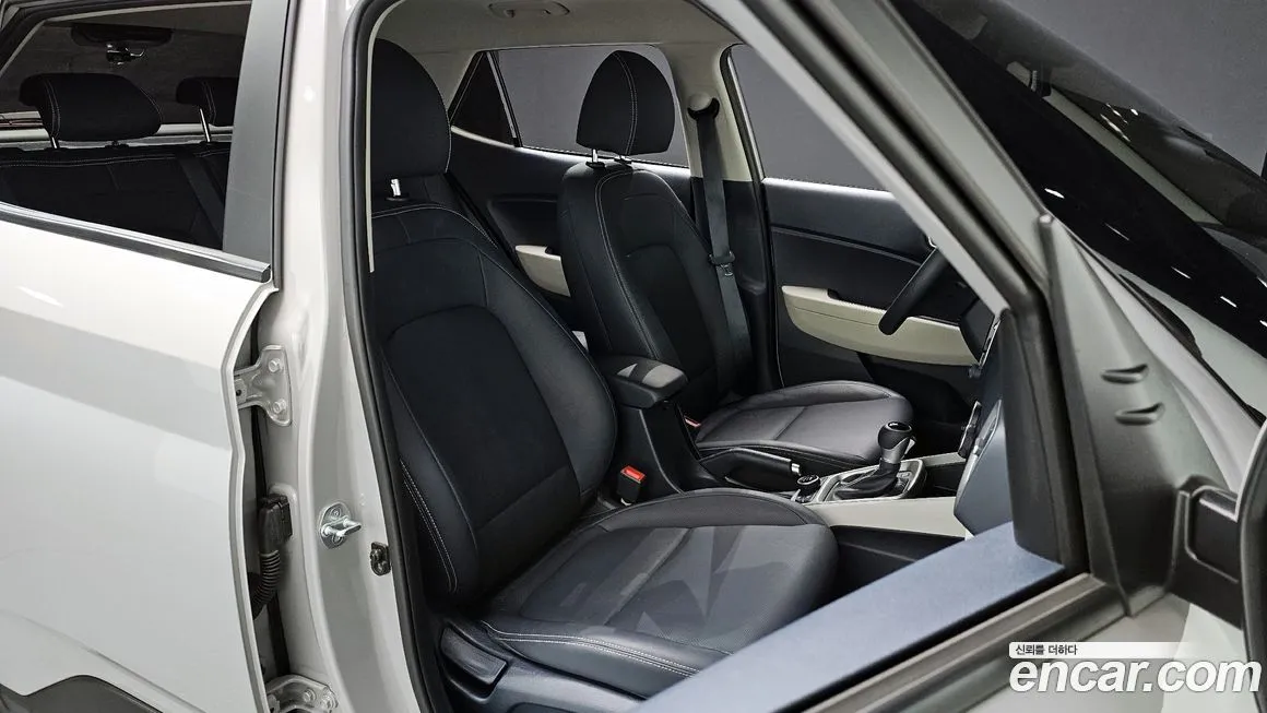 Hyundai Venue 2023 из KR, фото 10