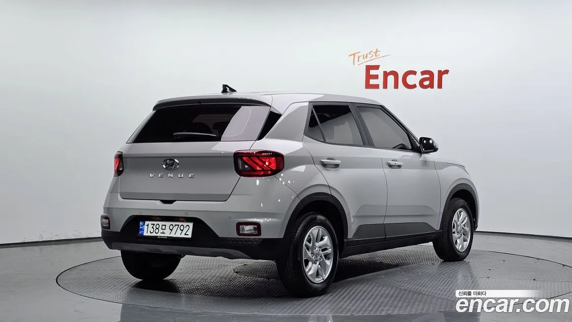 Hyundai Venue 2023 из KR, фото 2
