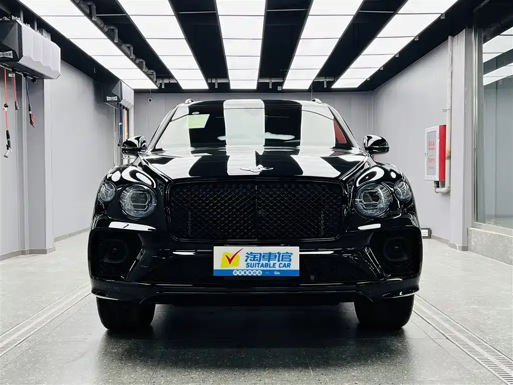 Bentley Bentayga 2025 из CN, фото 2