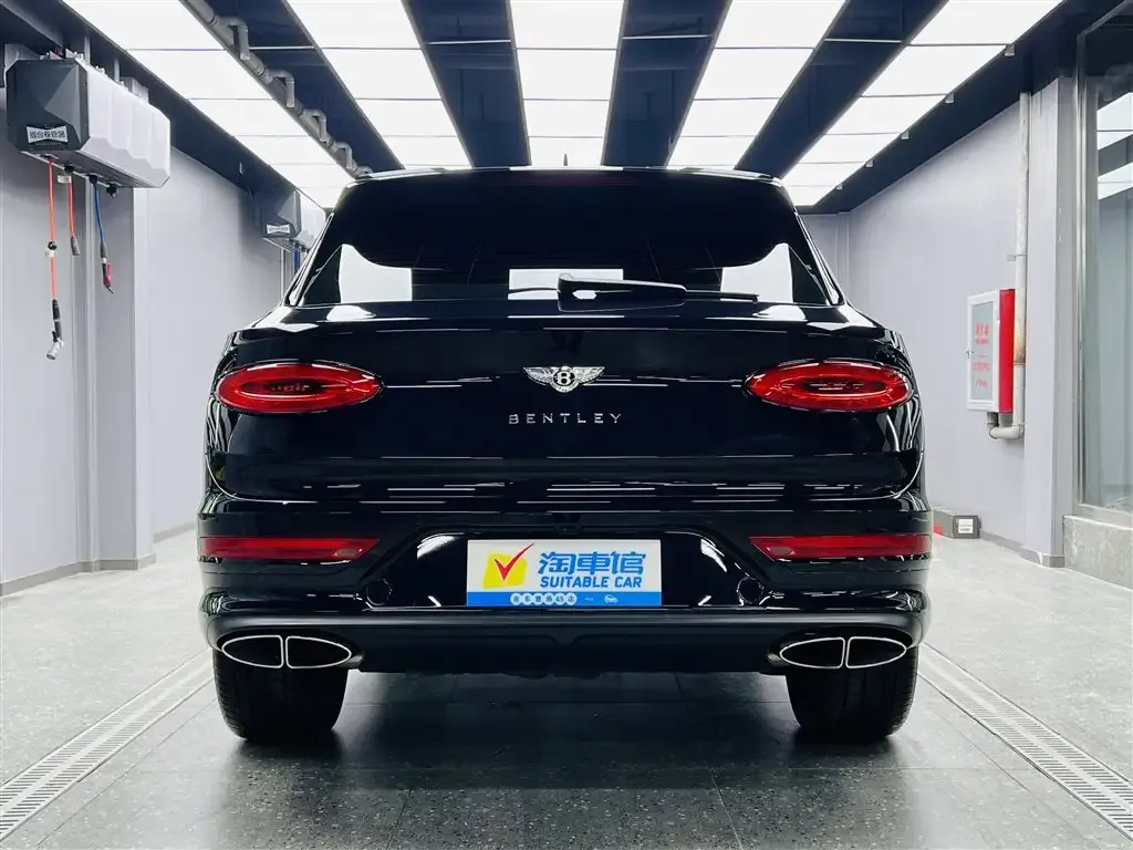 Bentley Bentayga 2025 из CN, фото 5