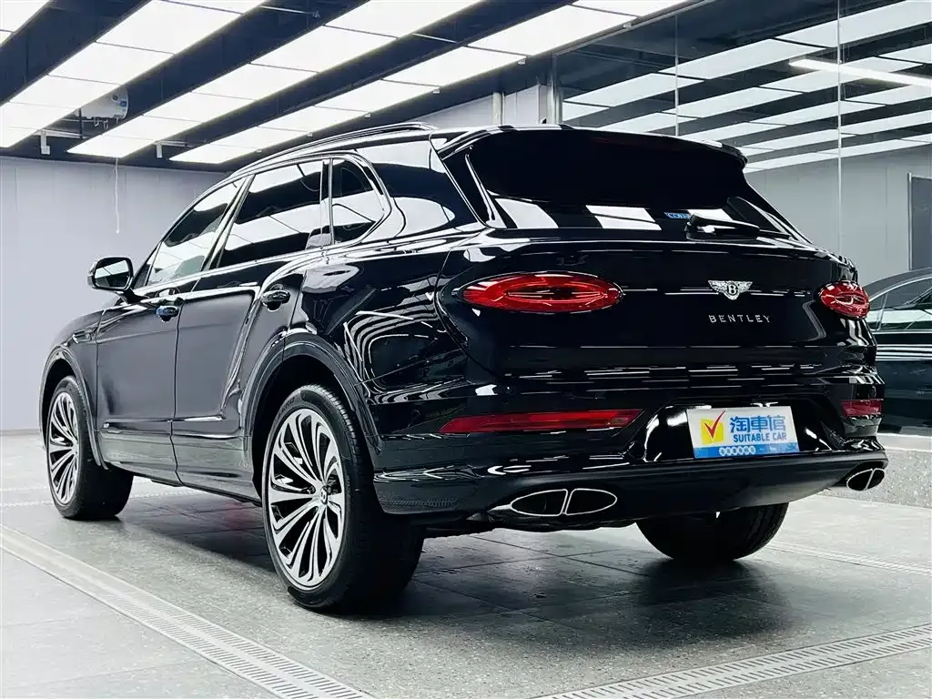 Bentley Bentayga 2025 из CN, фото 6