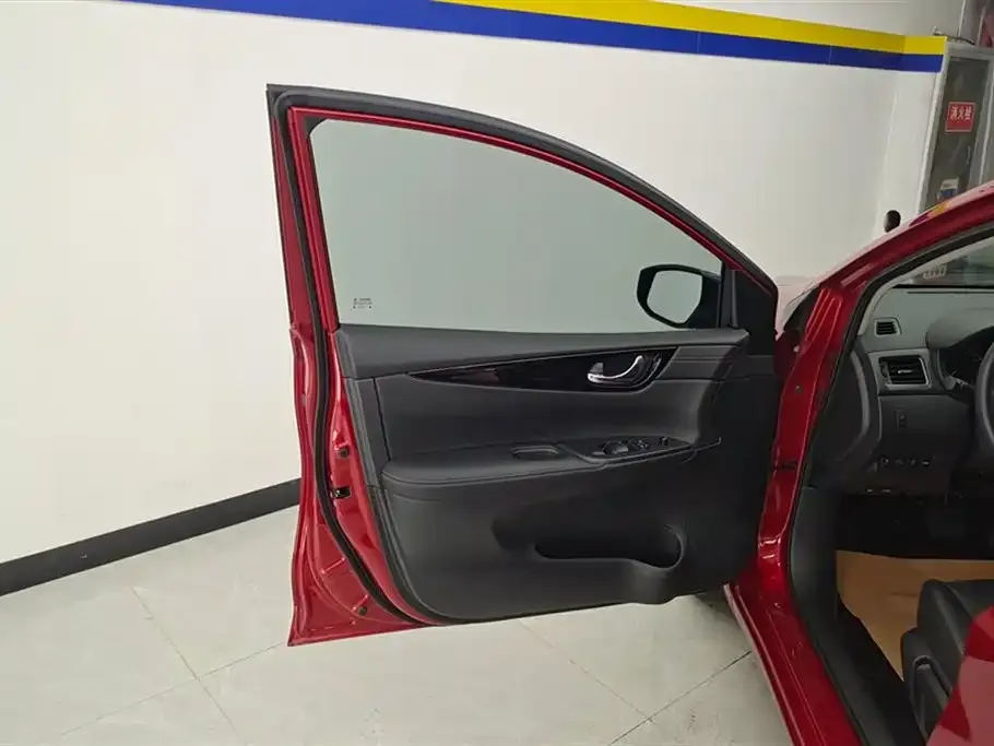 Nissan Tiida 2024 из CN, фото 7