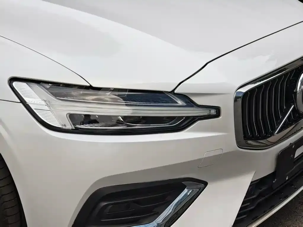 Volvo S60 2024 из CN, фото 9
