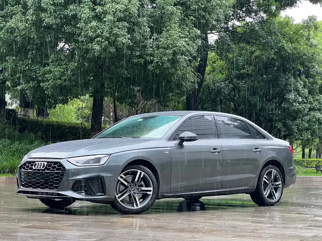 Audi A4L 2023 из CN, фото 1