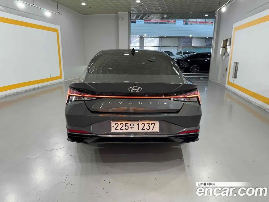 Hyundai AVANTE — фото 4
