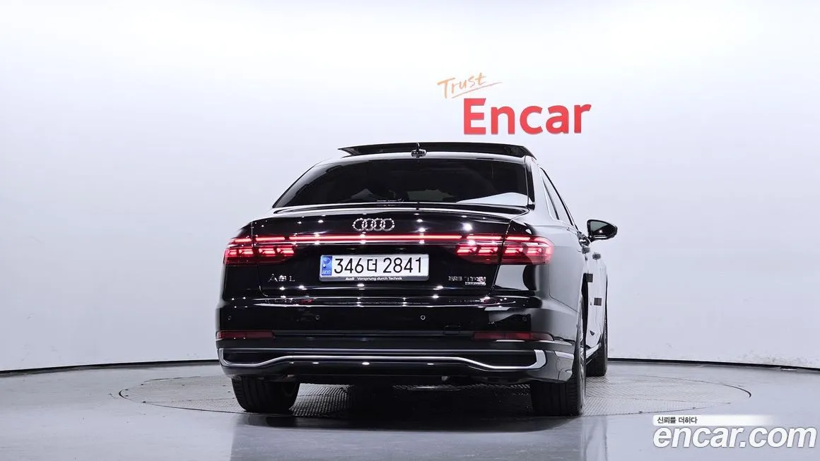 Audi A8 — фото 4