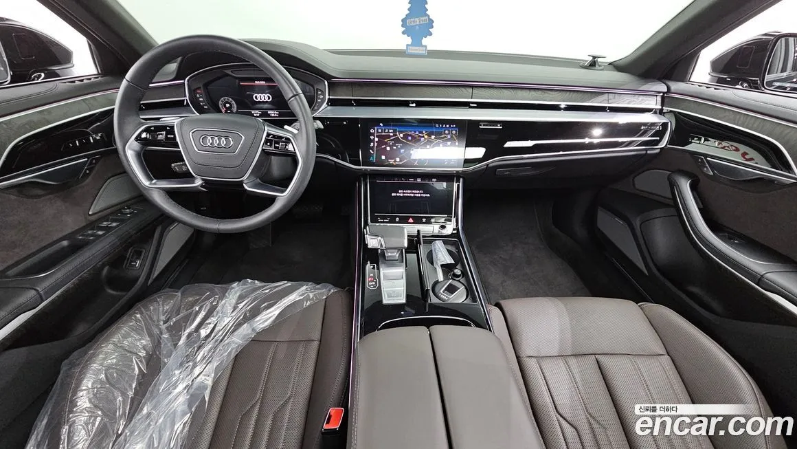 Audi A8 — фото 7