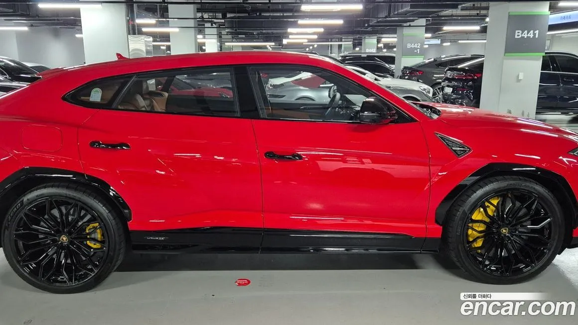 Lamborghini Urus 2025 из KR, фото 4