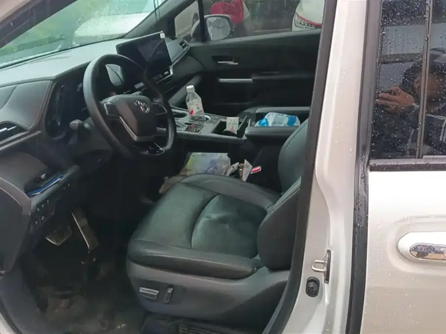 Toyota Sienna 2022 из CN, фото 9