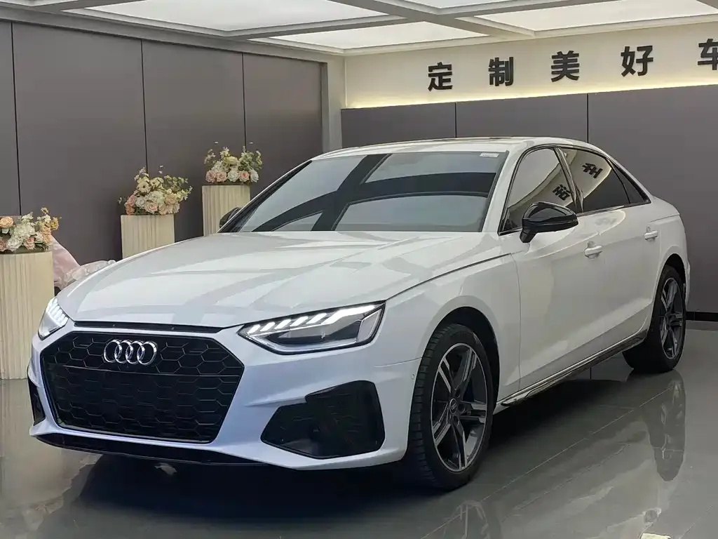 Audi A4L 2023 из CN, фото 1