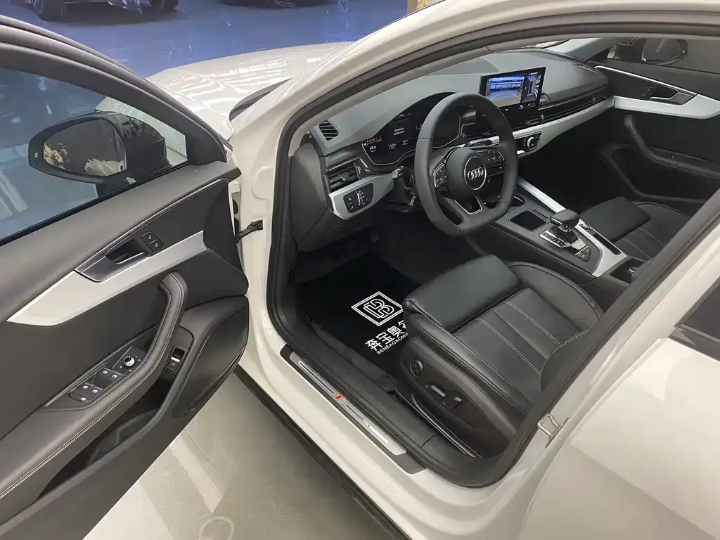 Audi A4L 2023 из CN, фото 5