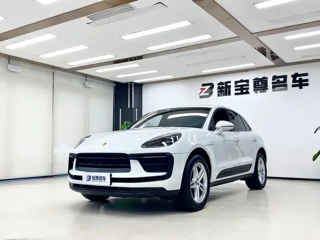 Porsche Macan — фото 1