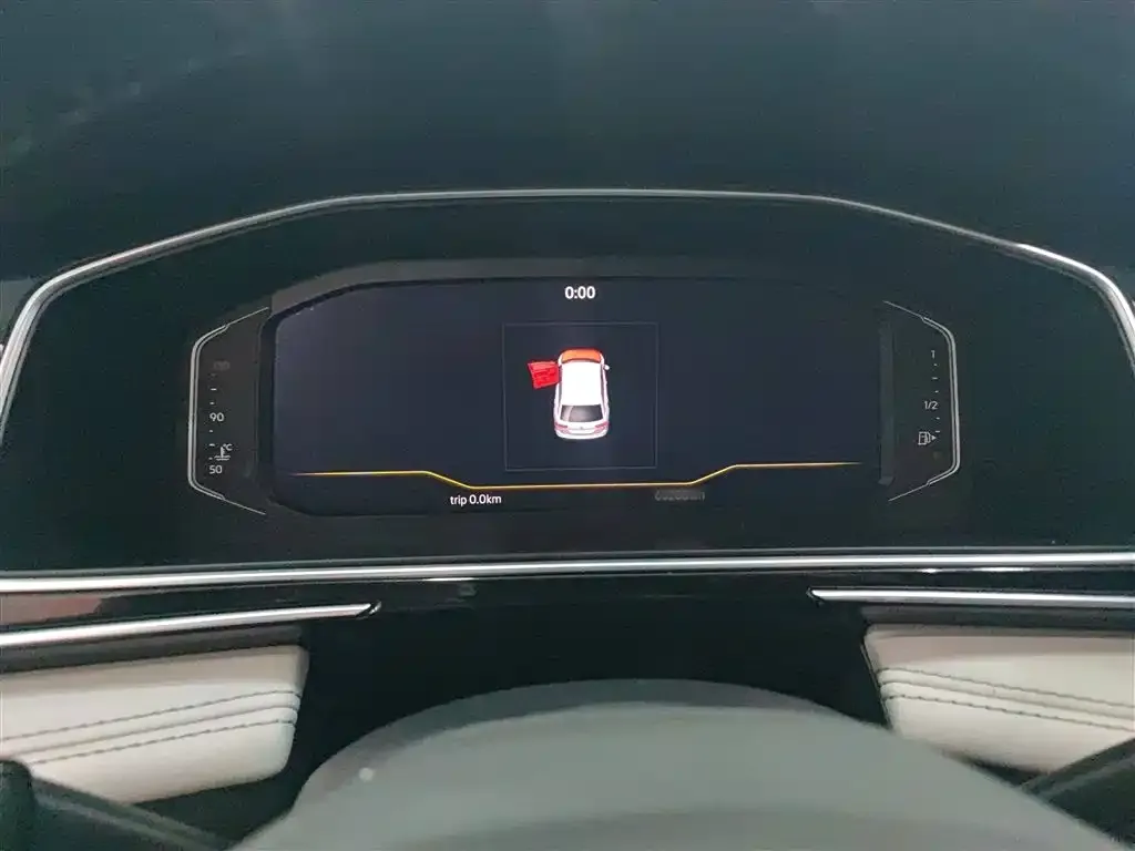 [object Object] Tiguan L 2022 из CN, фото 5