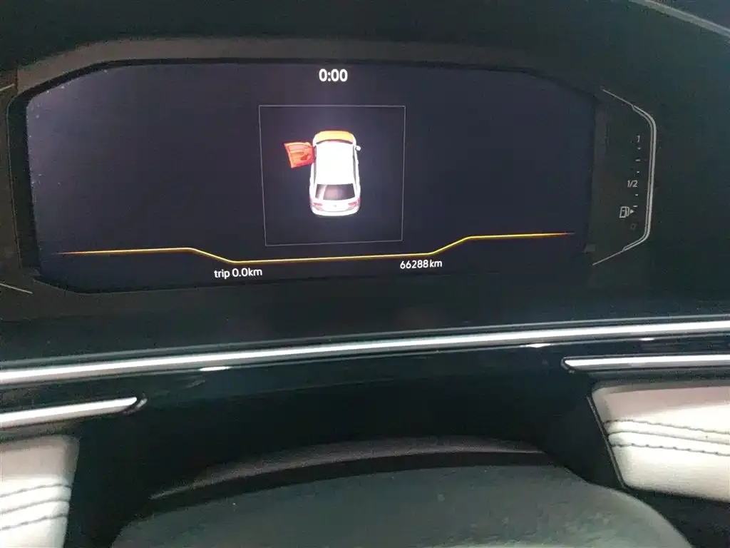 [object Object] Tiguan L 2022 из CN, фото 6