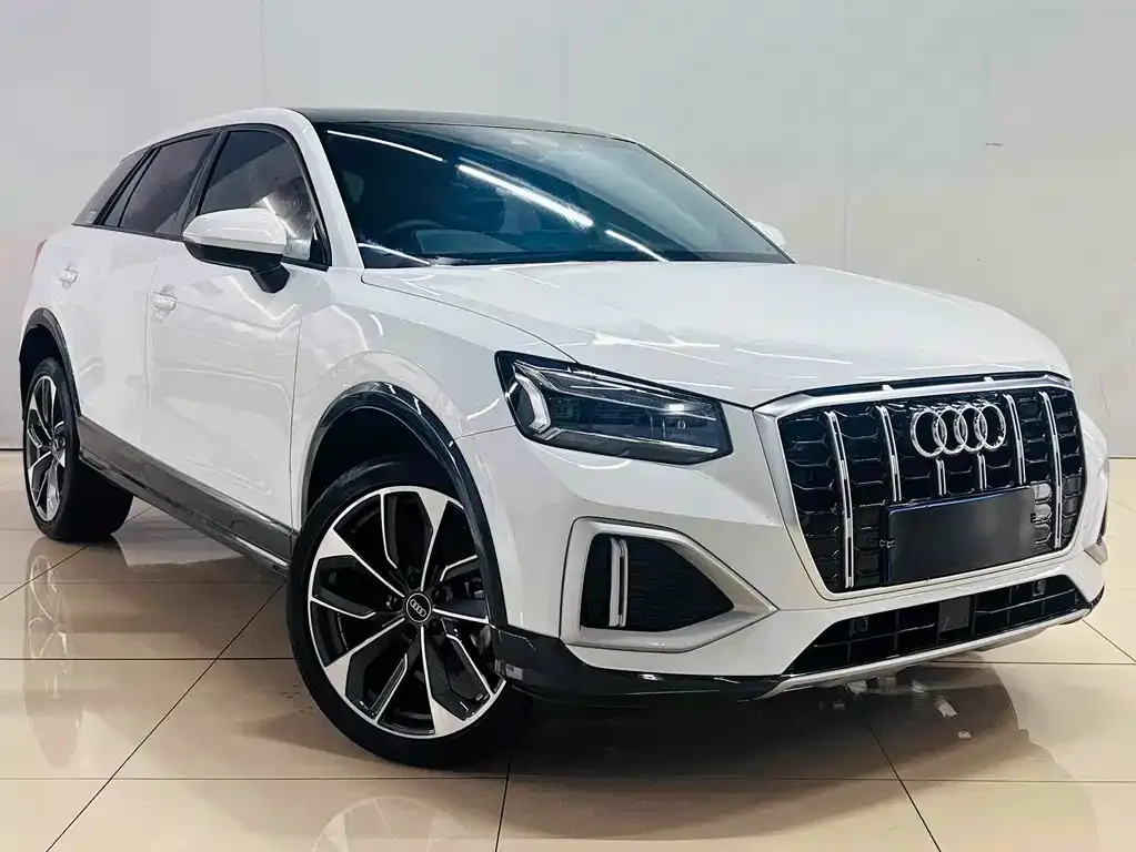 Audi Q2L — фото 3