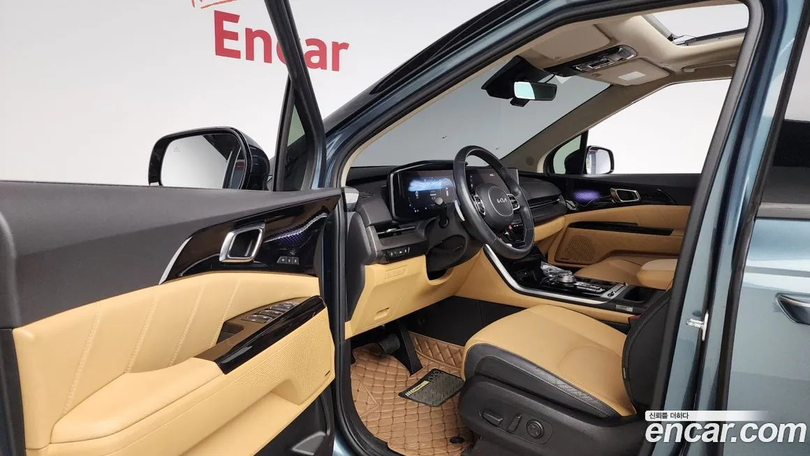 Kia Carnival — фото 10