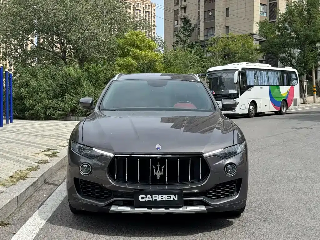 Maserati Levante — фото 2