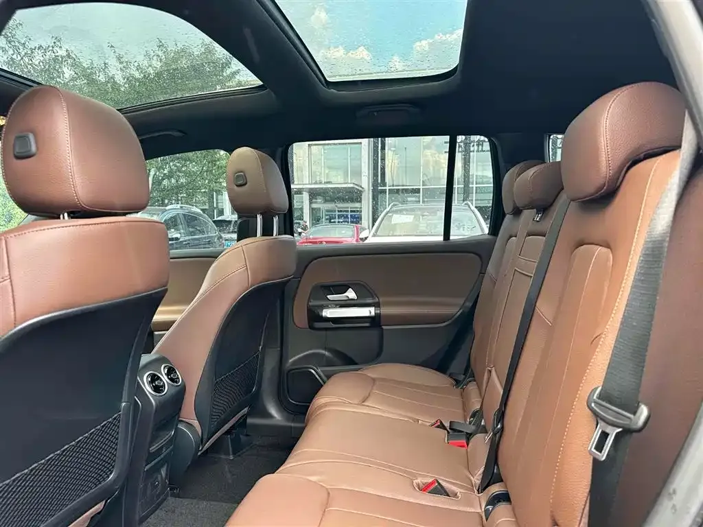 Mercedes-Benz GLB 2023 из CN, фото 8