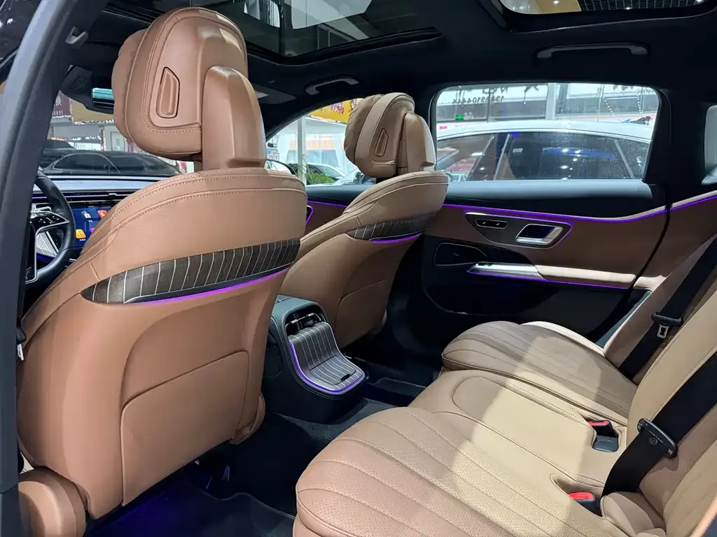 Mercedes-Benz E-Class 2024 из CN, фото 5