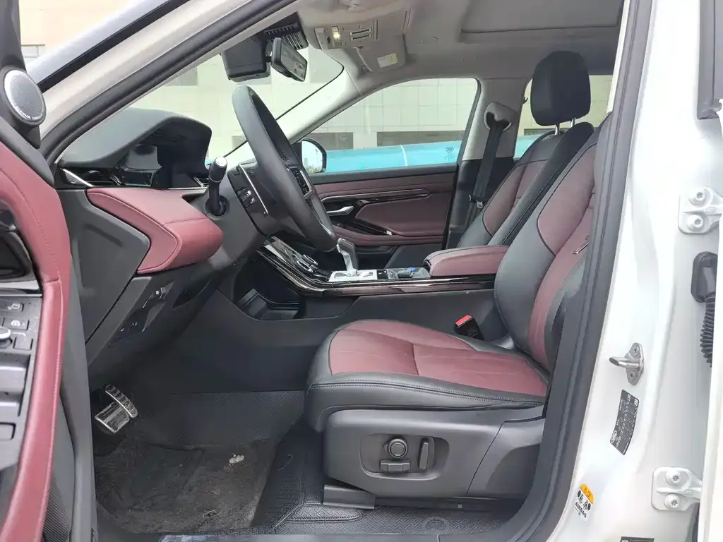 Land Rover Evoque 2024 из CN, фото 6
