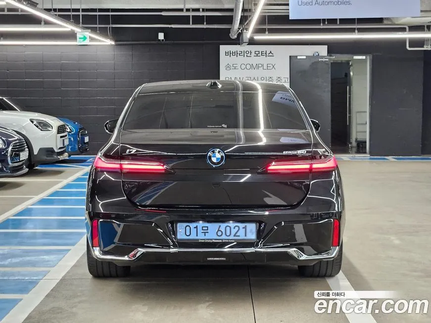 BMW i7 2025 из KR, фото 4