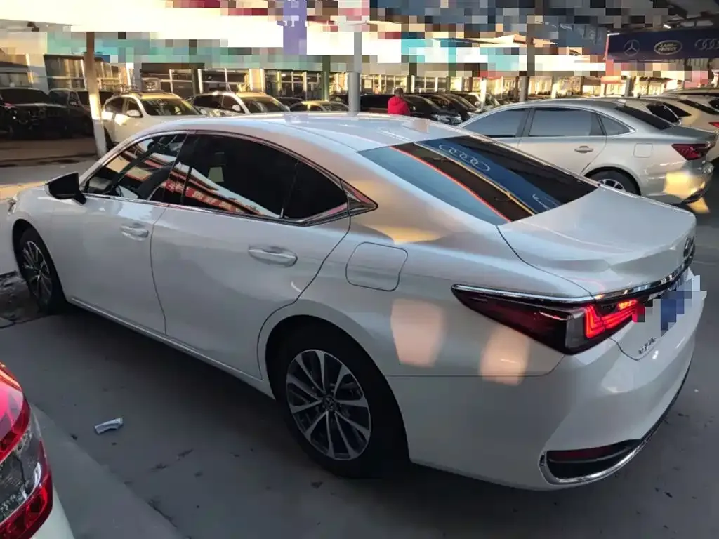 Lexus ES 2024 из CN, фото 5