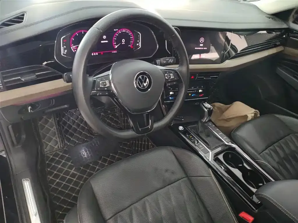 Volkswagen Passat 2021 из CN, фото 10