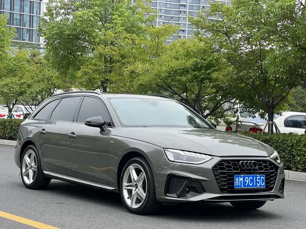 Audi A4 (Import) 2024 из CN, фото 3
