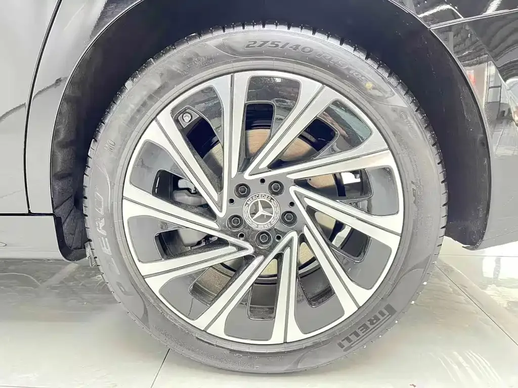 Mercedes-Benz E-Class 2025 из CN, фото 3
