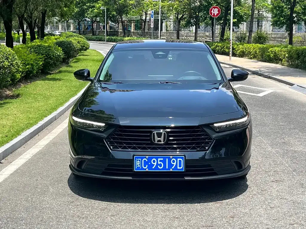 Honda Accord — фото 2