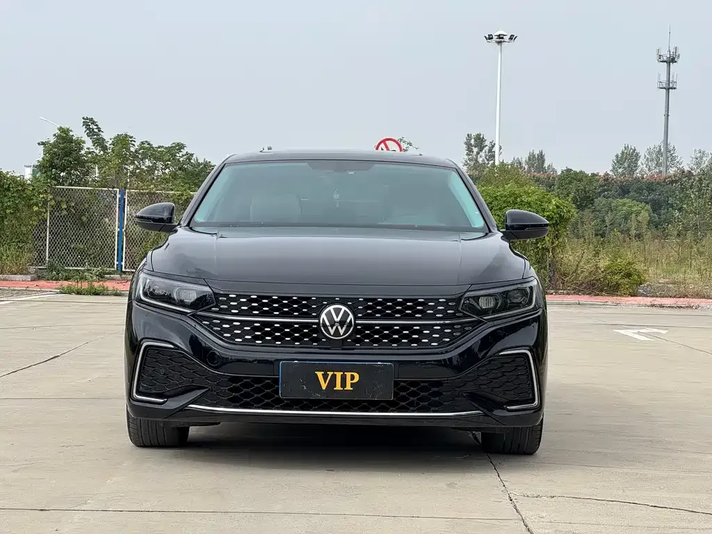 Volkswagen Passat — фото 2