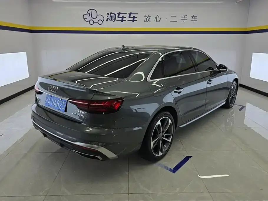 Audi A4L 2021 из CN, фото 3