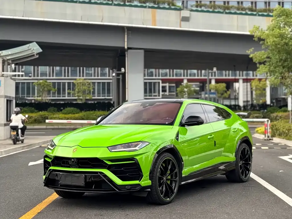 Lamborghini Urus 2022 из CN, фото 2