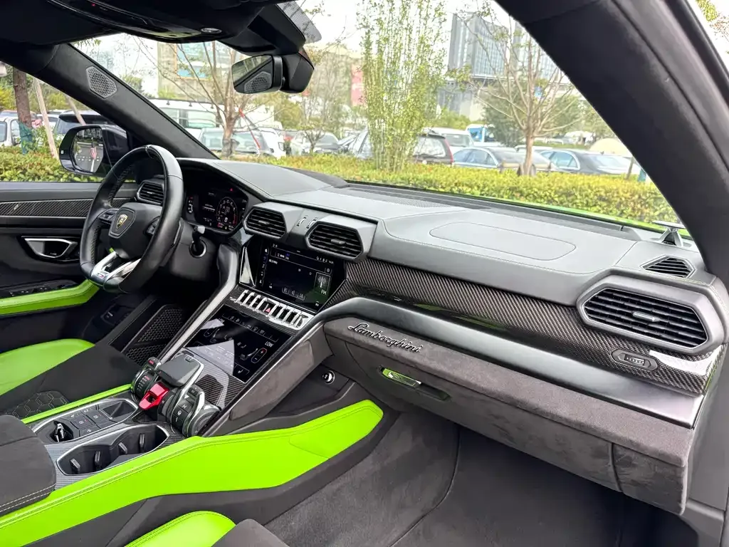 Lamborghini Urus 2022 из CN, фото 6