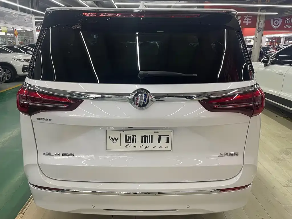 Buick GL8 2022 из CN, фото 3