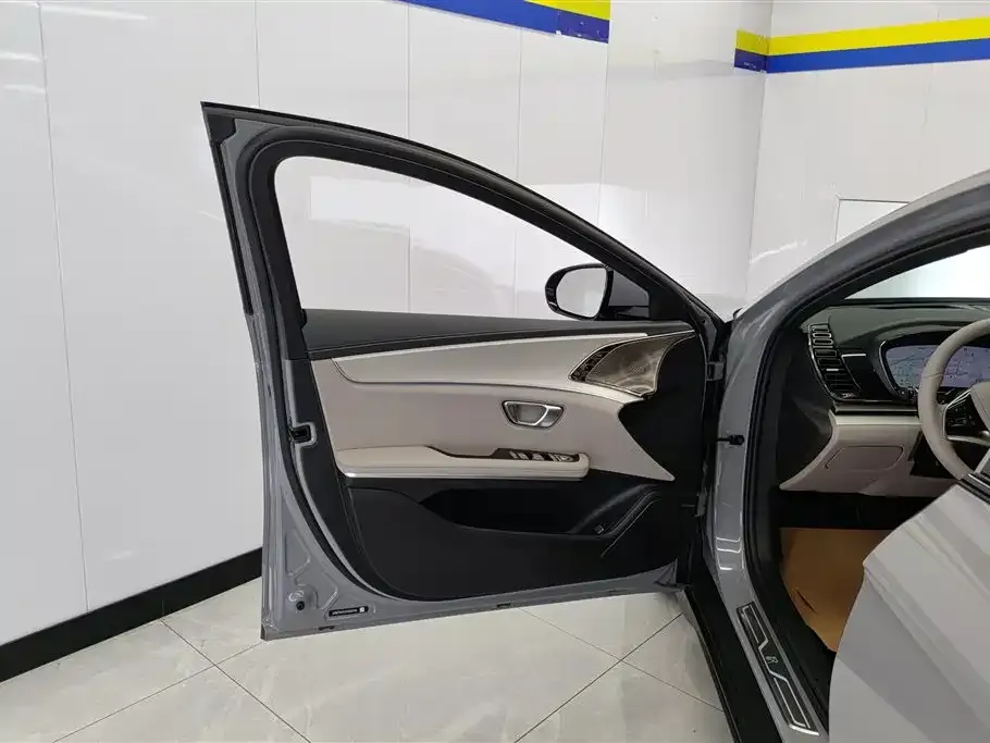 BYD Han 2025 из CN, фото 7