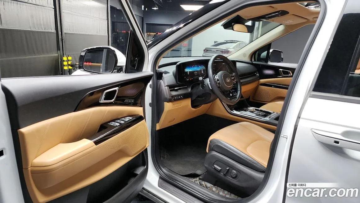 Kia Carnival — фото 10