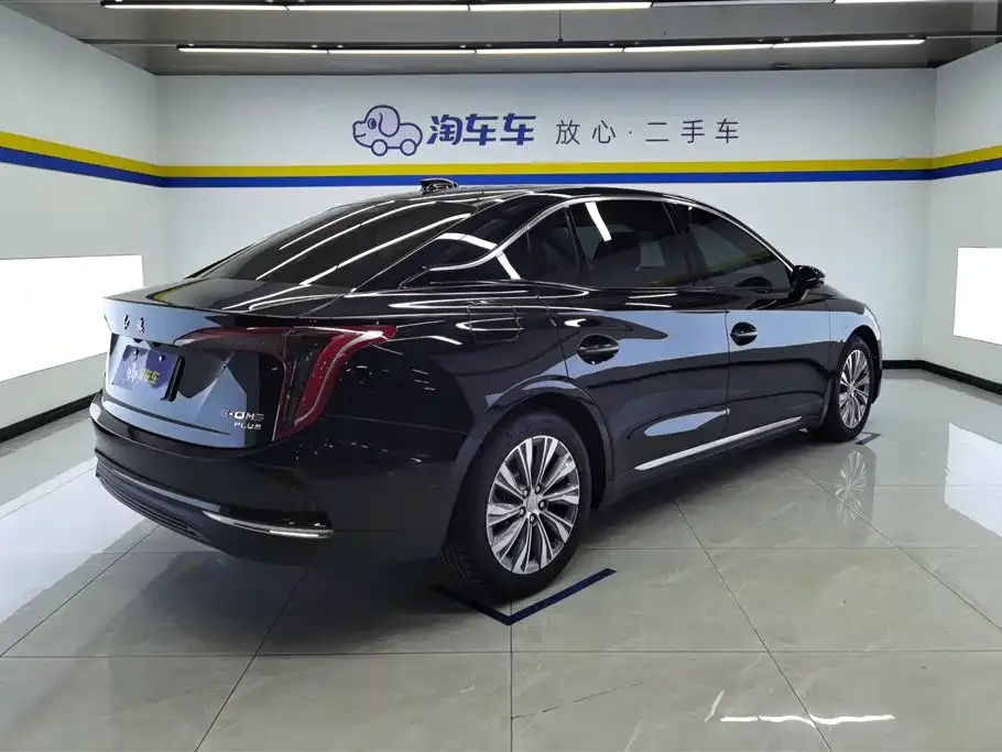 Hongqi E-QM5 2024 из CN, фото 3