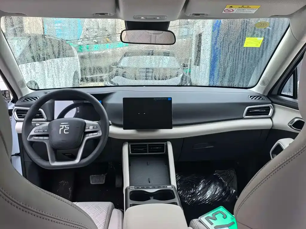 BYD Yuan UP 2025 из CN, фото 4