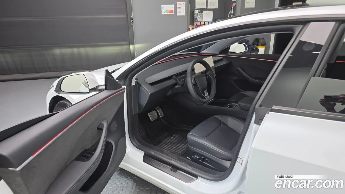 Tesla Model 3 2024 из KR, фото 10