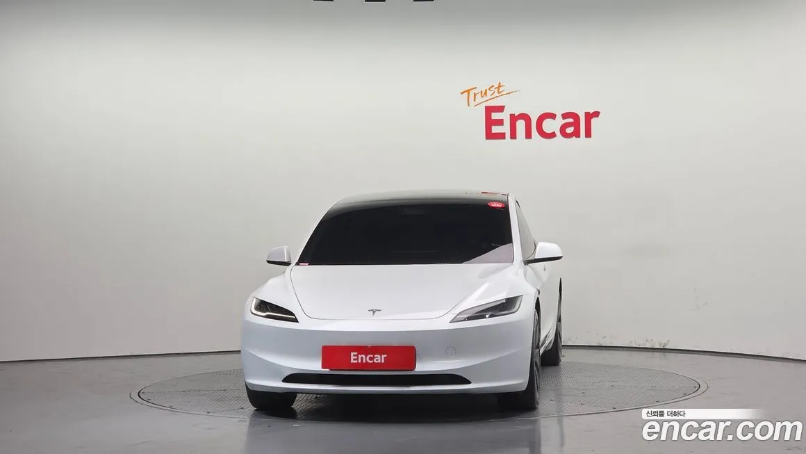Tesla Model 3 2024 из KR, фото 3
