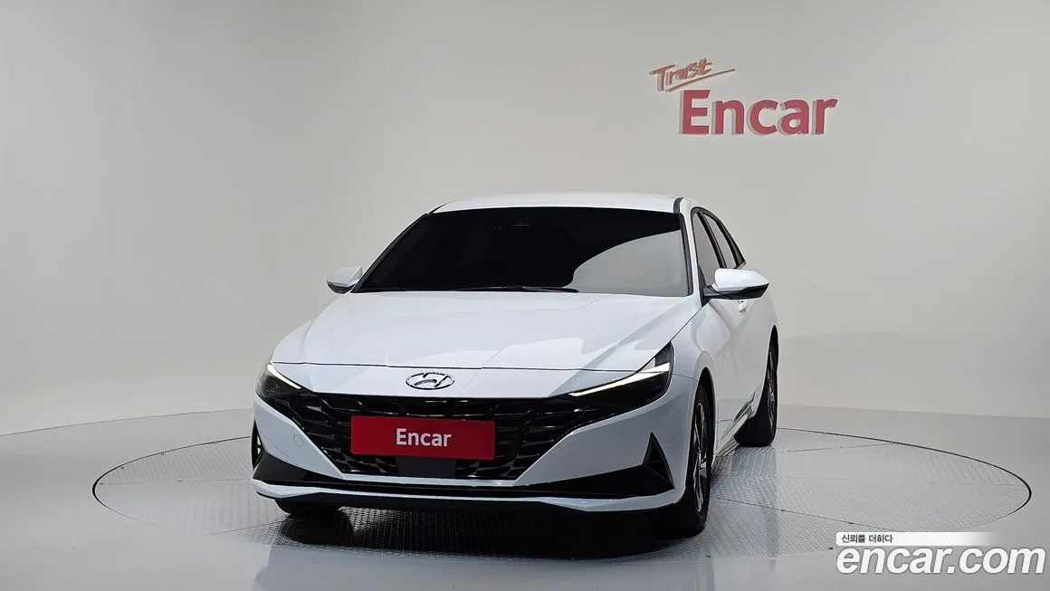 Hyundai AVANTE — фото 3