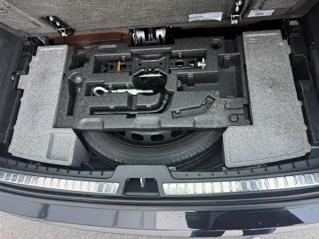 Volvo XC90 2023 из CN, фото 9
