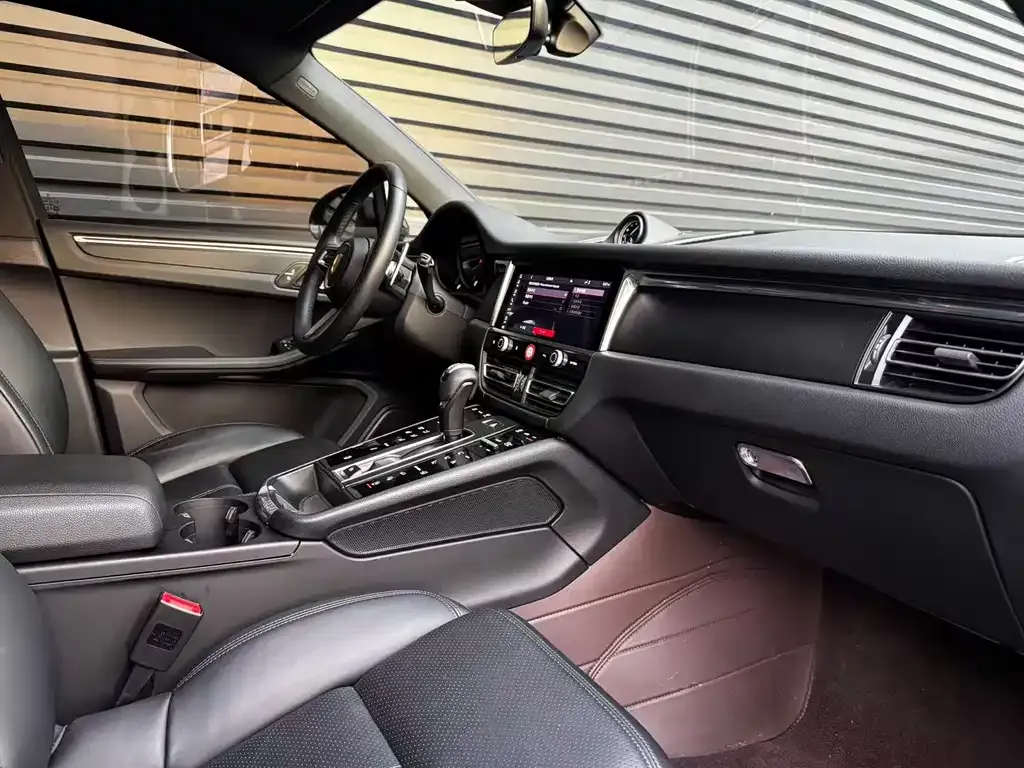 Porsche Macan 2024 из CN, фото 8
