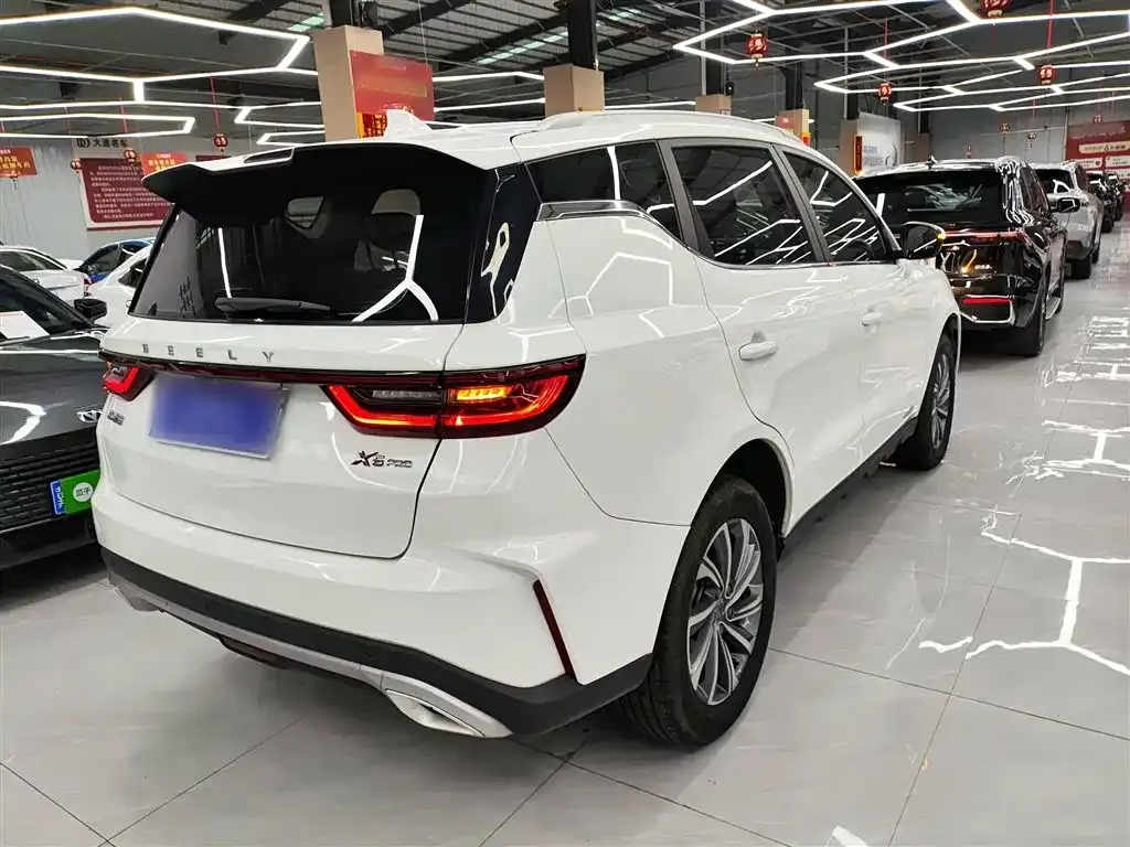 Geely Vision X6 — фото 7