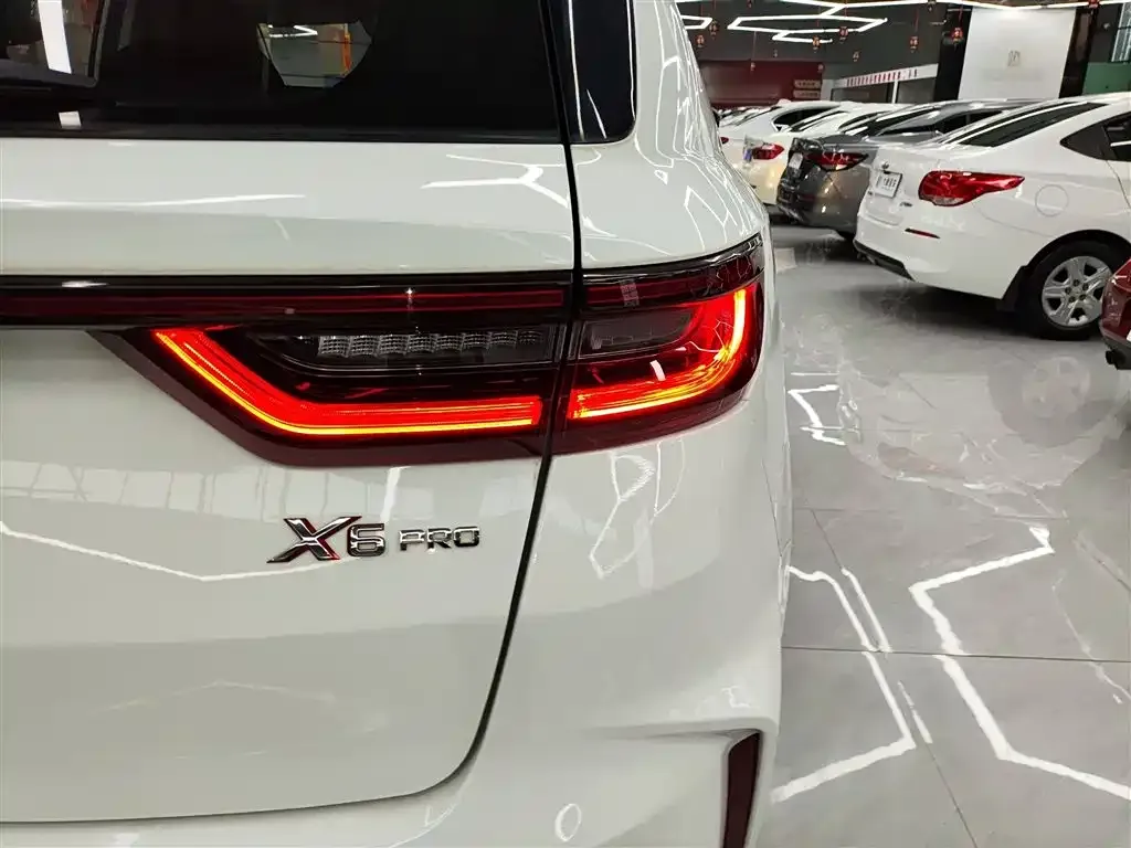 Geely Vision X6 — фото 8