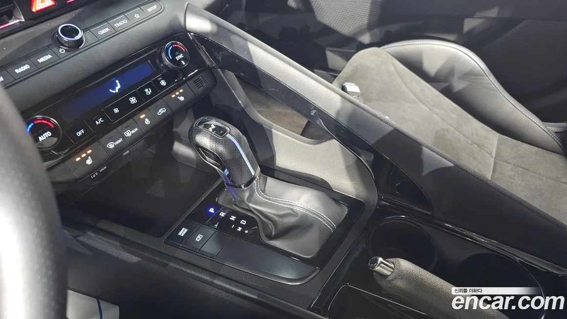 Hyundai AVANTE — фото 9