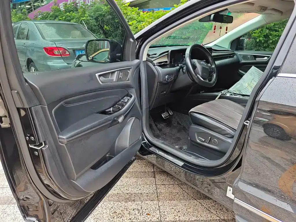 Ford Edge 2022 из CN, фото 5