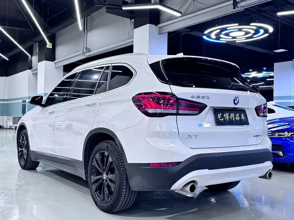 BMW X1 2021 из CN, фото 8